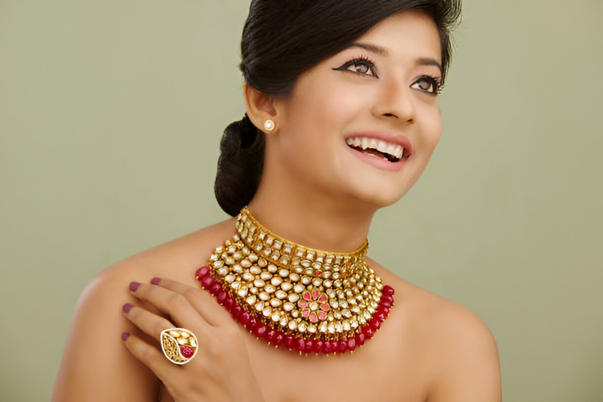 simple bridal gold necklace