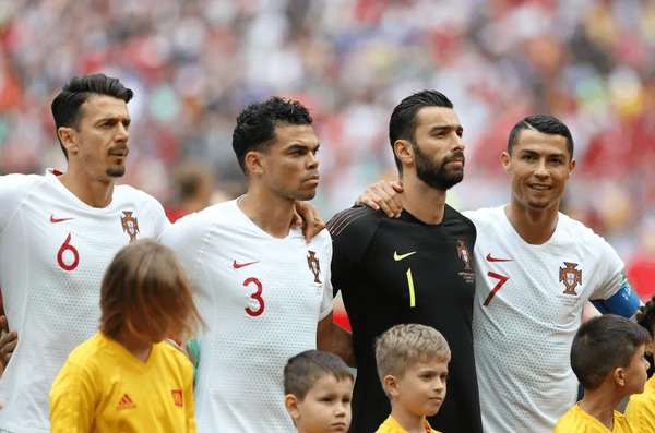 football player hairstyle 2024