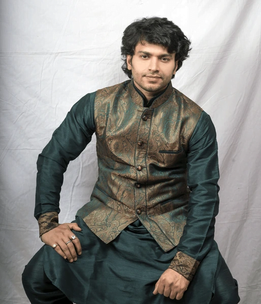 green kurta for men