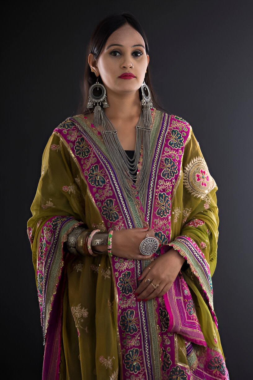 gown attached dupatta