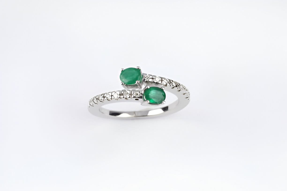 green stone ring