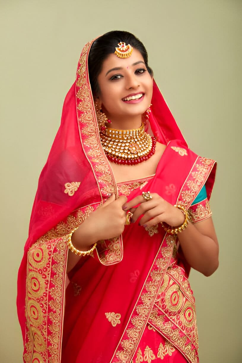 red bridal lehenga