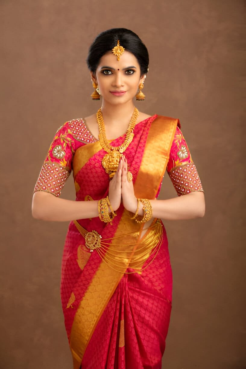 red banarasi saree